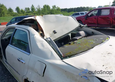 2009 Chrysler 300C Hemi z USA, uszkodzony, nr VIN 2C3KA63T89H523049